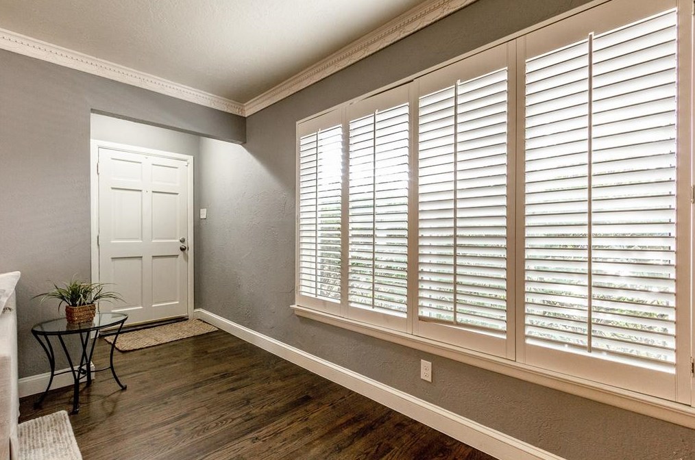 6823 Walnut Hill Ln, Dallas TX  75230-5324 exterior