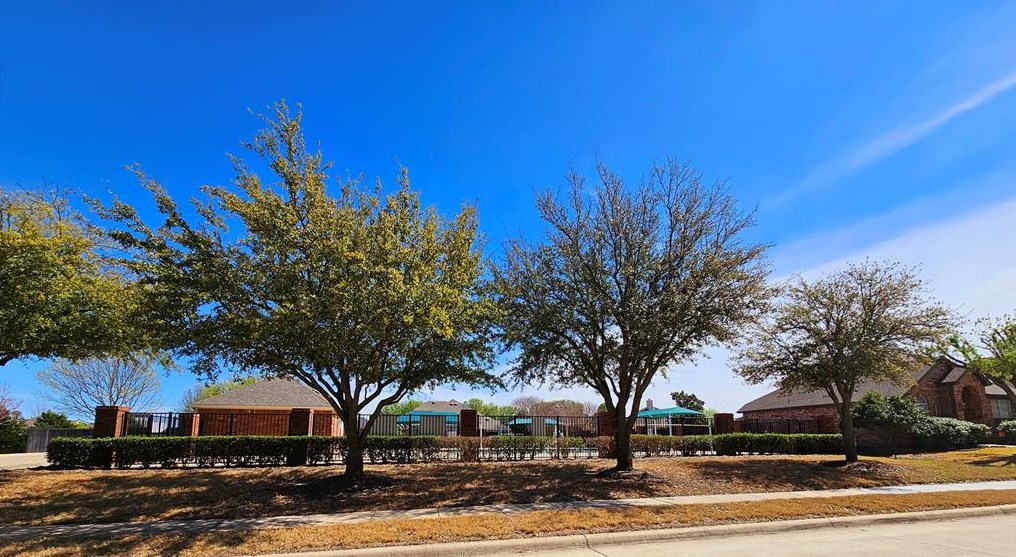 3404 Timberland Dr, Mckinney TX  75070-9589 exterior