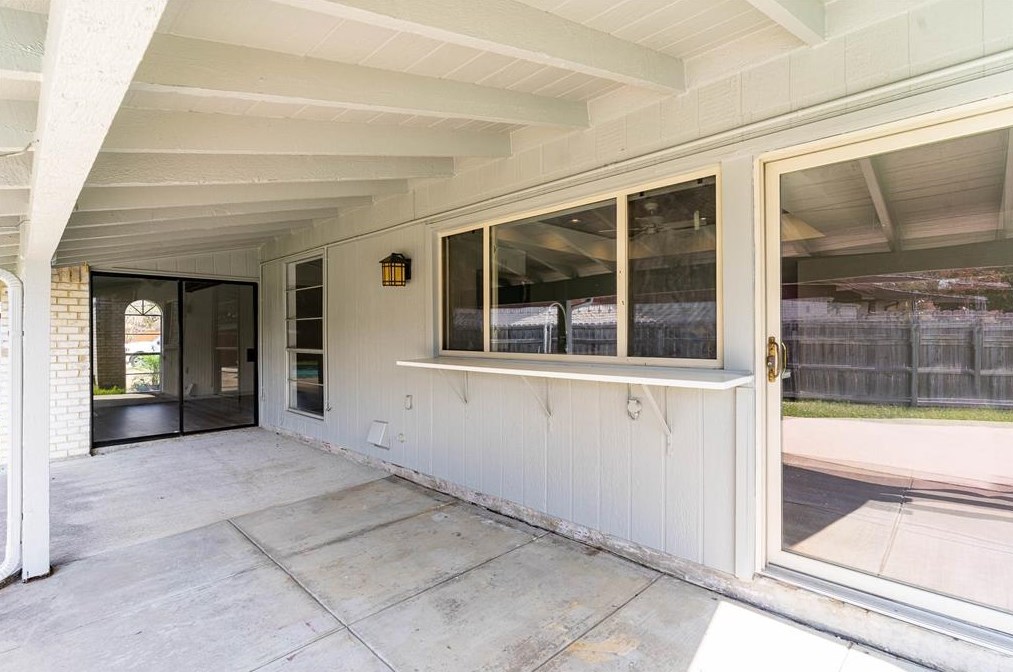 3130 Barton Rd, Carrollton TX 75007-3501 exterior