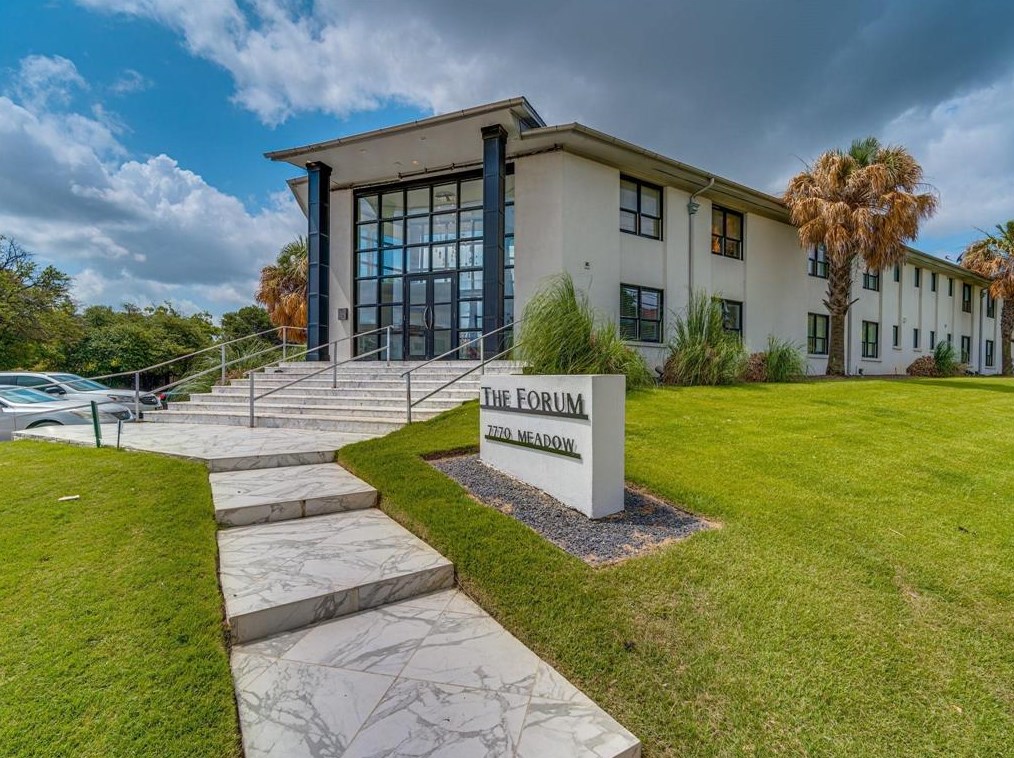 7770 Meadow Rd, Dallas TX  75230-4800 exterior