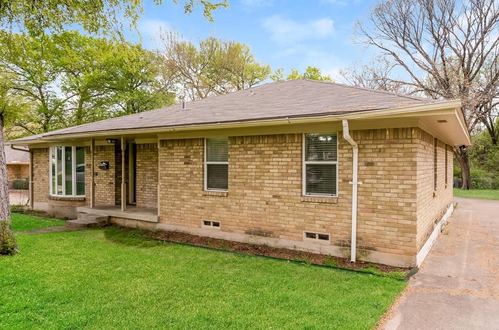 2918 King Cole Dr, Dallas TX  75216-3435 exterior