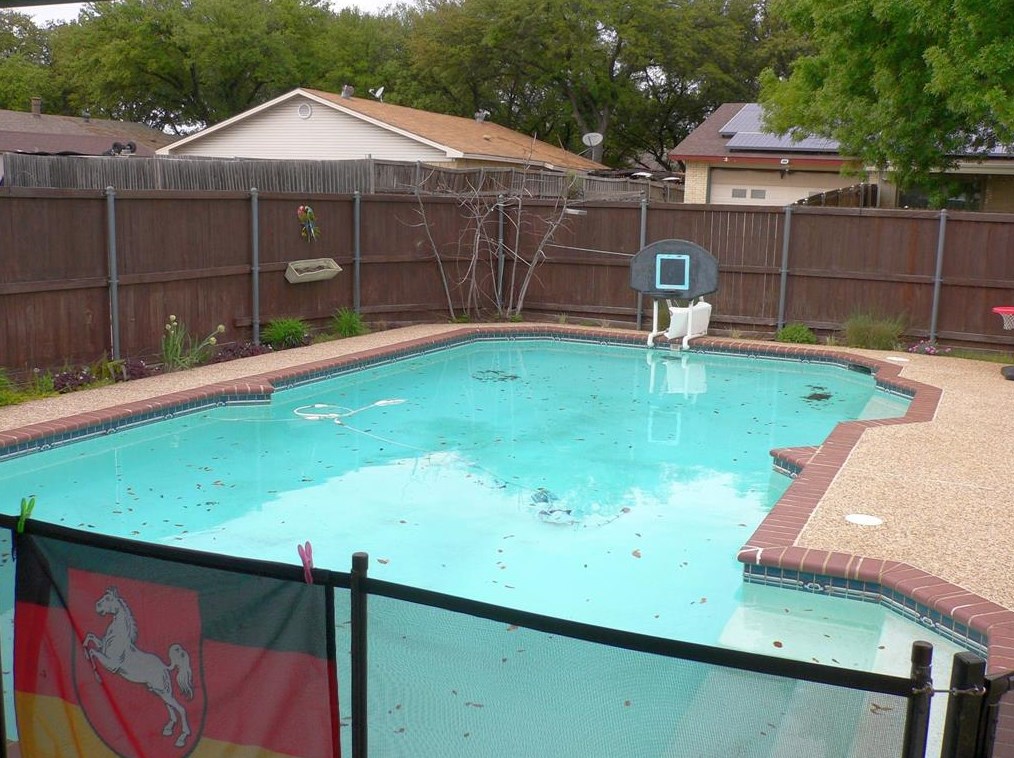 1825 Peters Colony Rd, Carrollton TX  75007-3701 exterior