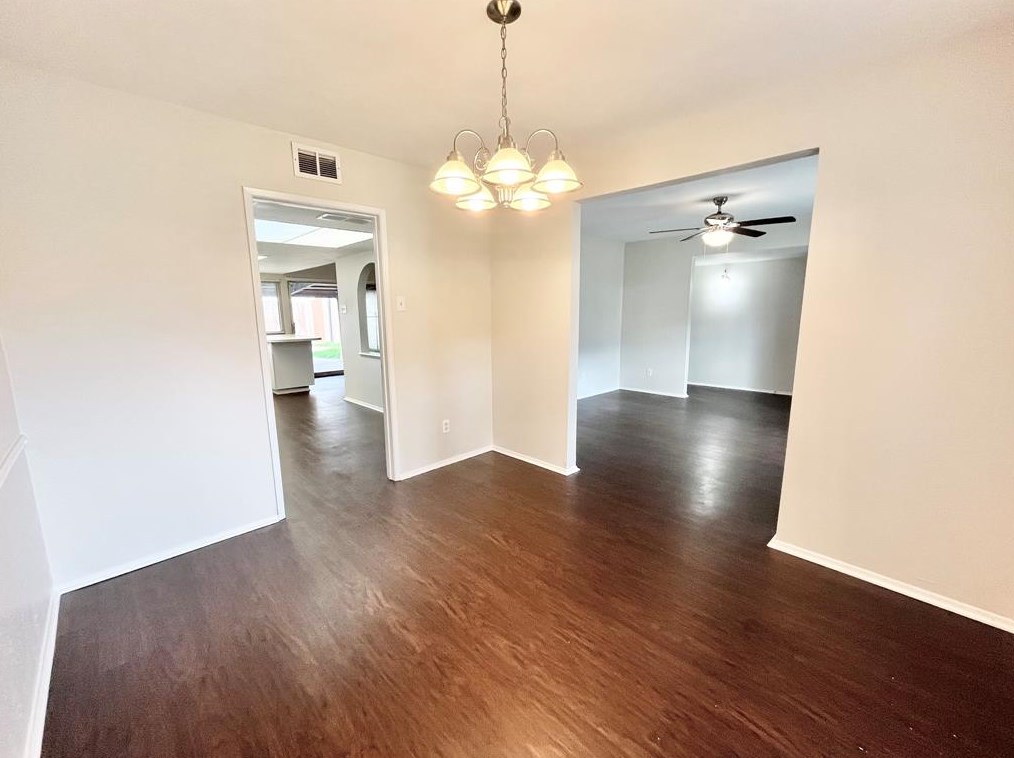3329 Country Club Dr, Grand Prairie TX  75052-6201 exterior