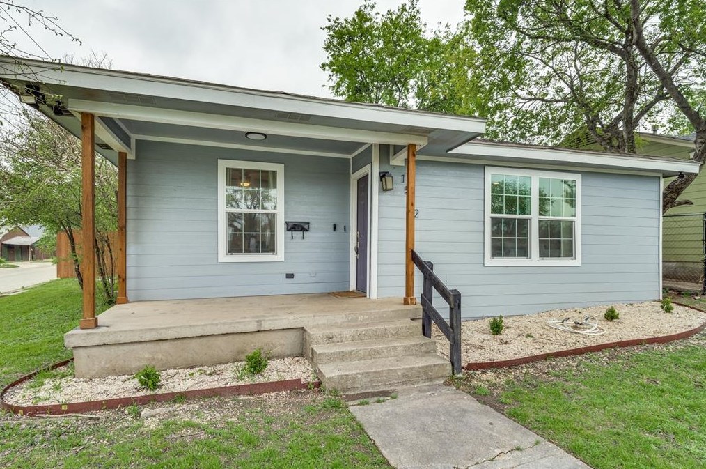 1562 Louisiana Ave, Dallas TX  75203-4333 exterior