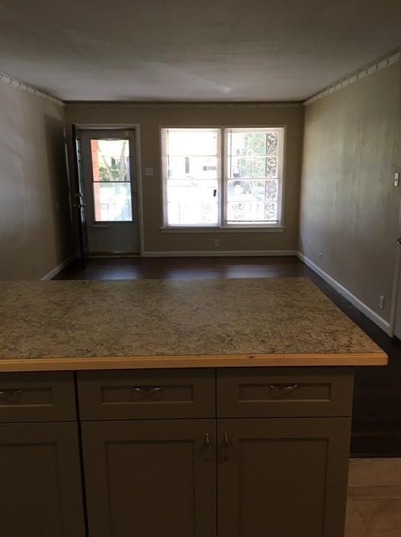 2821 Materhorn Dr, Dallas TX  75228-3456 exterior