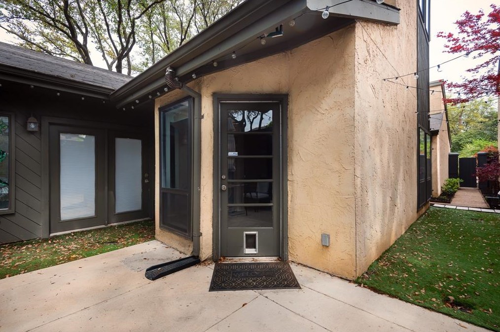 12219 Wightman Pl, Dallas TX 75243-4544 exterior