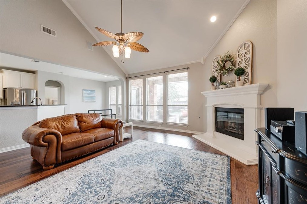 2708 Las Ventanas Trl, Fort Worth TX  76131-2807 exterior