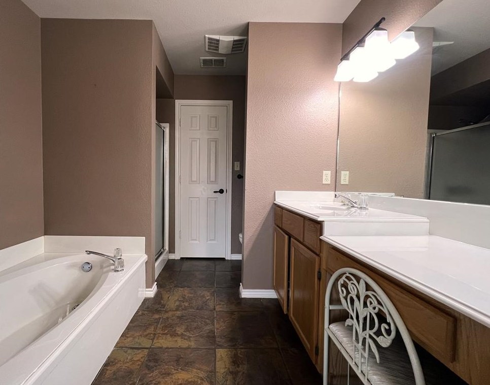 309 Lemay Dr, Tyler TX  75704-2032 exterior