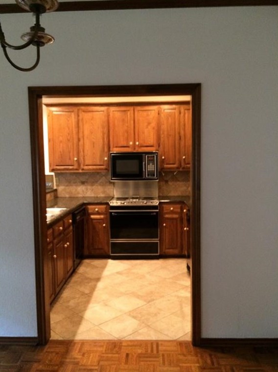 12537 Montego Plz, Dallas TX  75230-1725 exterior