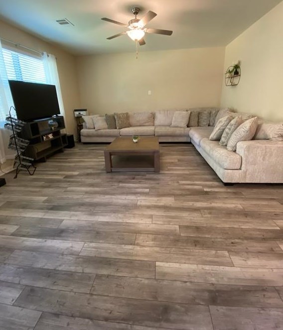 513 Cross Rdg Cir, Fort Worth TX  76120-2438 exterior