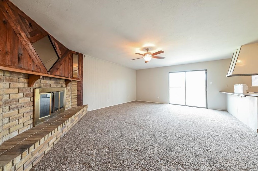 10010 Ironwood Ln, Dallas TX  75249-1536 exterior