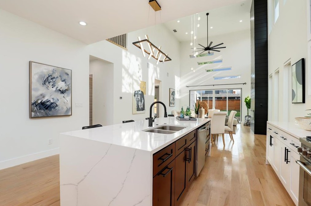 4811 University Blvd, Dallas TX  75209-5015 exterior