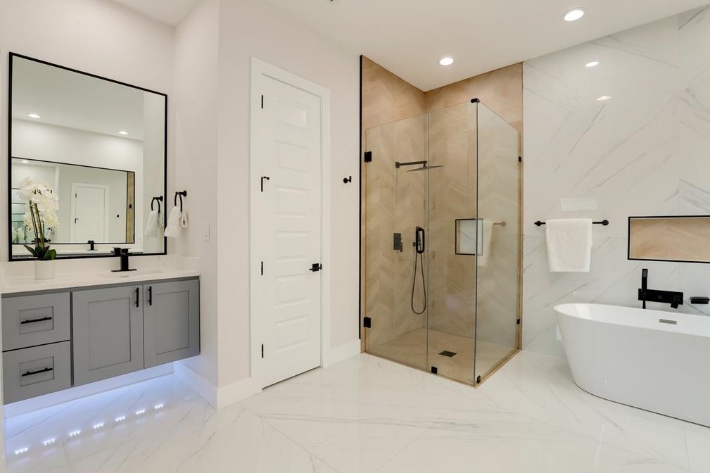 4811 University Blvd, Dallas TX  75209-5015 exterior