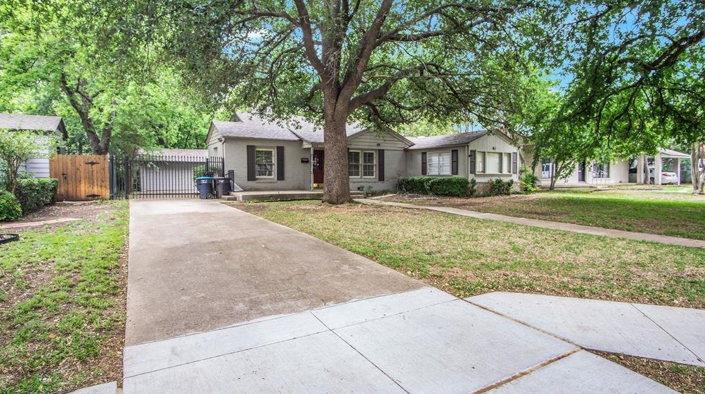 6429 Locke Ave, Fort Worth TX  76116-4410 exterior