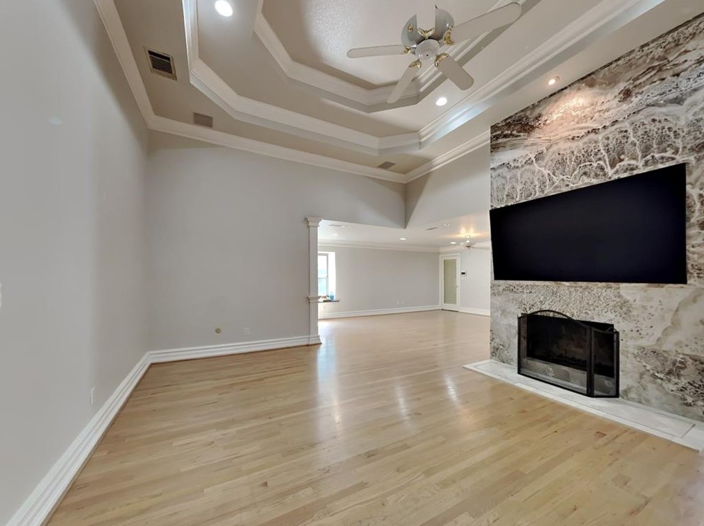 5322 Mockingbird Ln, Dallas TX  75206-5108 exterior