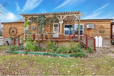382 Eva Place - Photo 1