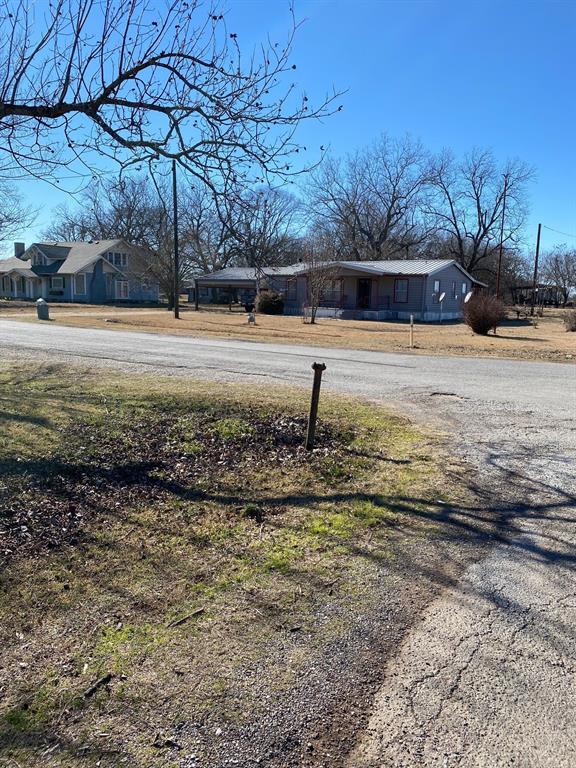 405 N Main St, Dodd City, TX 75438 - MLS 14742754 - Coldwell Banker