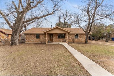 1618  Stewart Street, Brownwood, TX 76801 - Photo 1