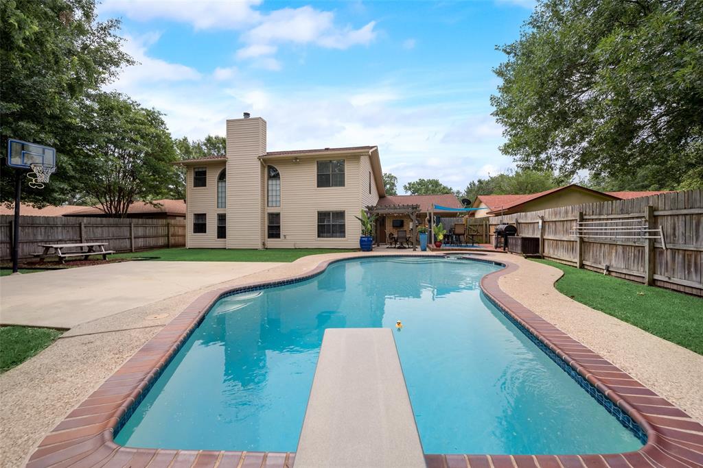 1507 Lynwood St, Gainesville, TX 76240 MLS 20060976 Coldwell Banker