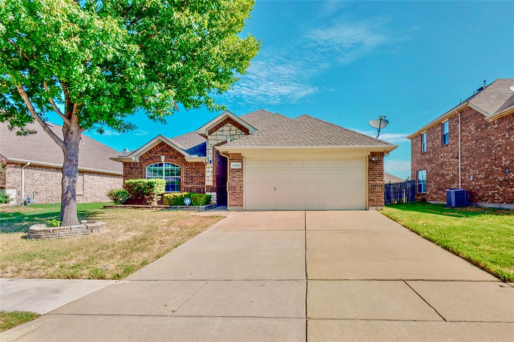 1320 Clearwater Dr, Grand Prairie, TX 75052 MLS 20132251 Coldwell