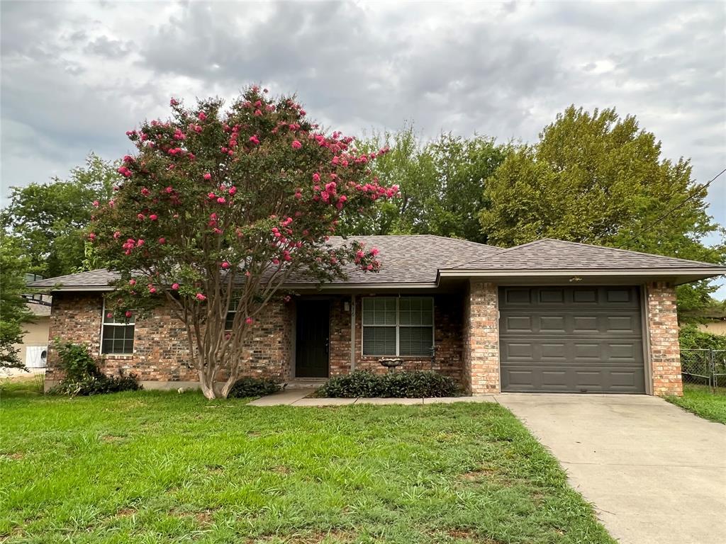 416 S Prairie St, Pilot Point, TX 76258 MLS 20150752 Coldwell Banker