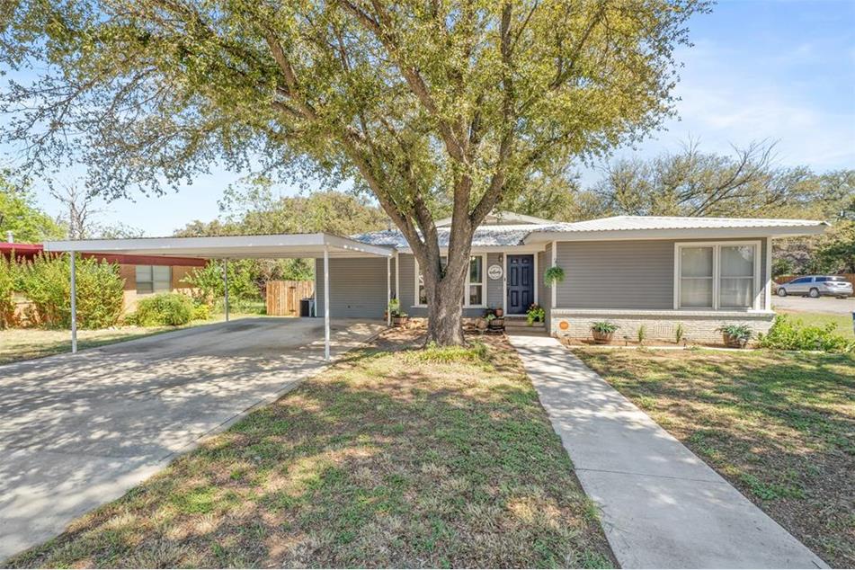 3914 Austin Ave, Brownwood, TX 76801 MLS 20171262 Coldwell Banker