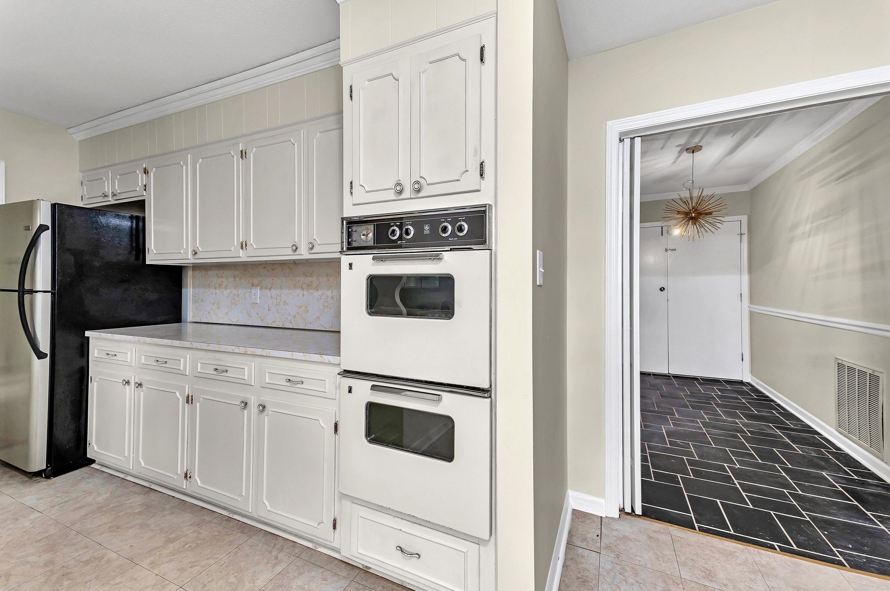 1319 Martinique Dr, Augusta GA 30909-2620 exterior