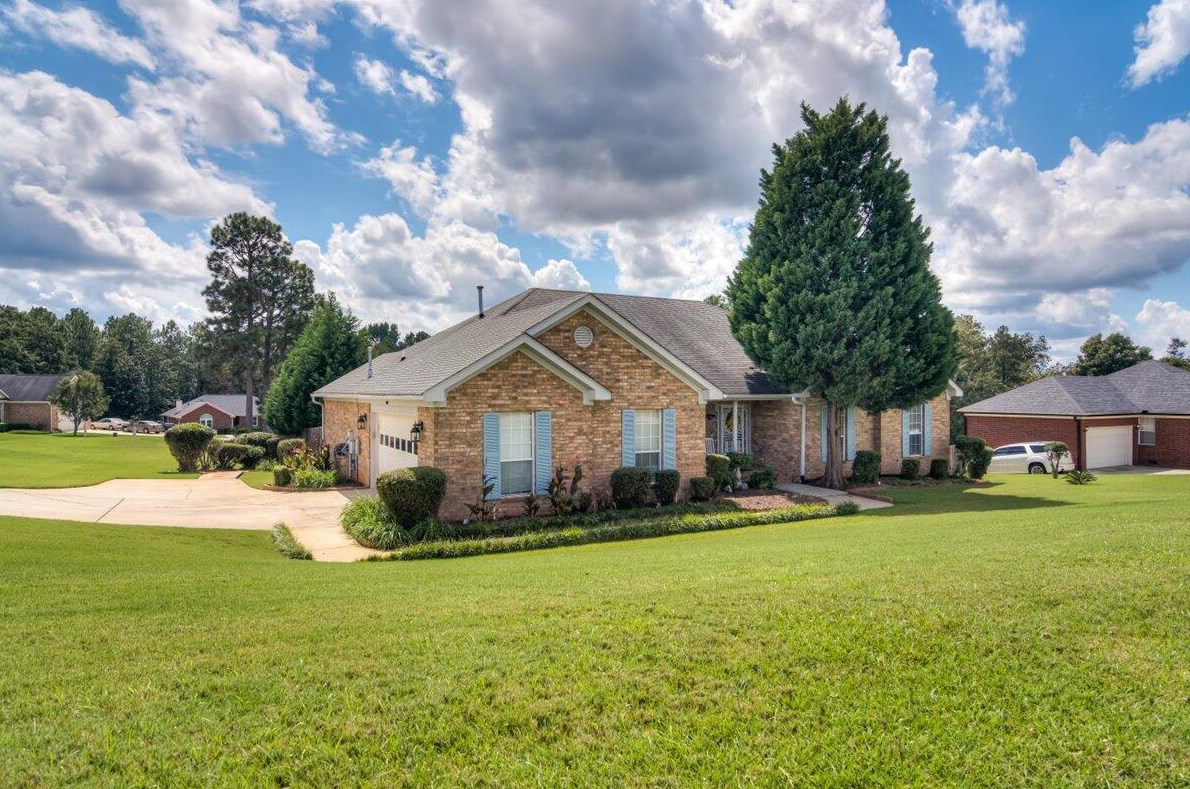 2526 Winterville Dr, Augusta GA 30909-0614 exterior