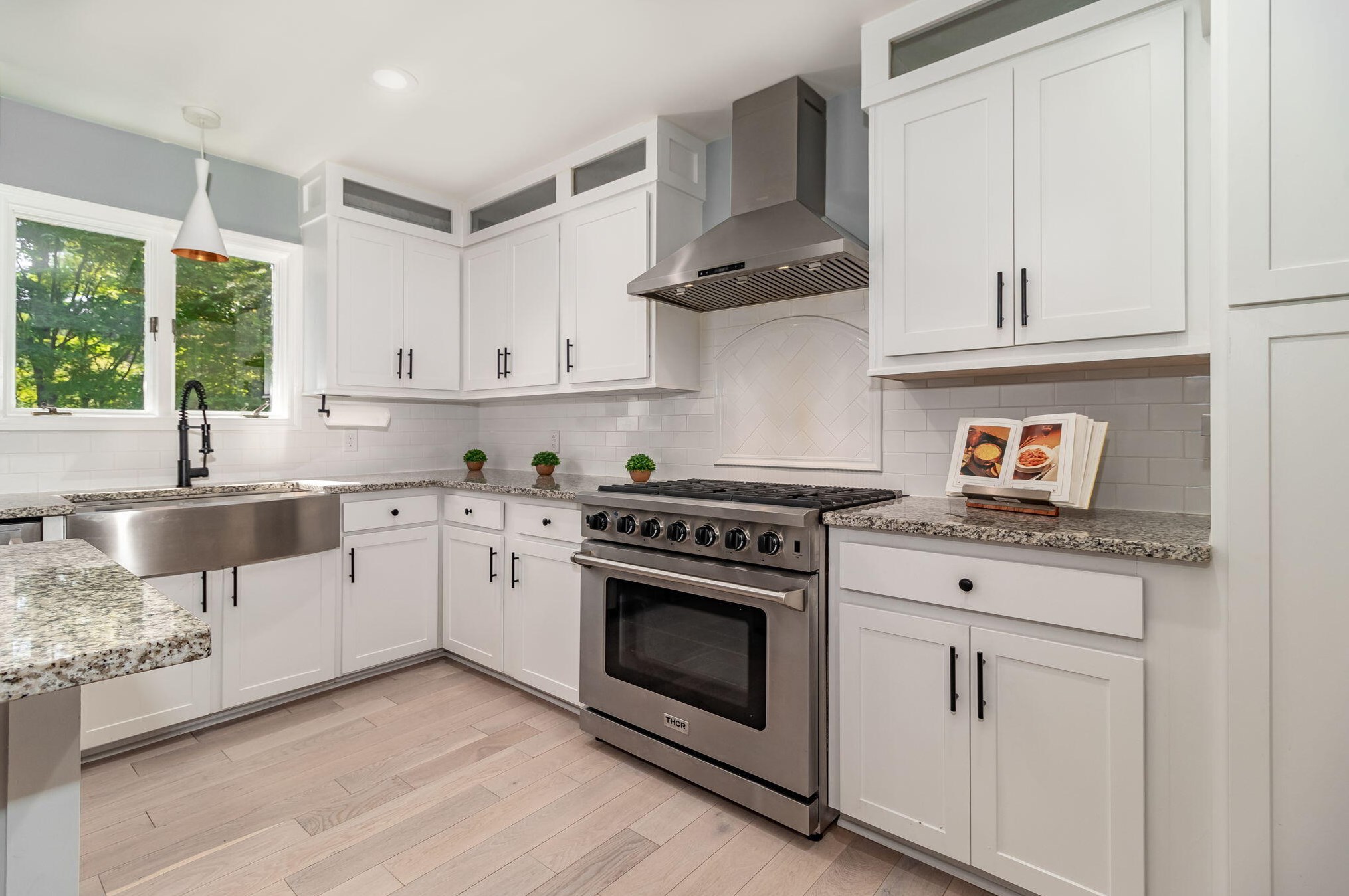 3016 Walton Way, Augusta GA 30909 exterior