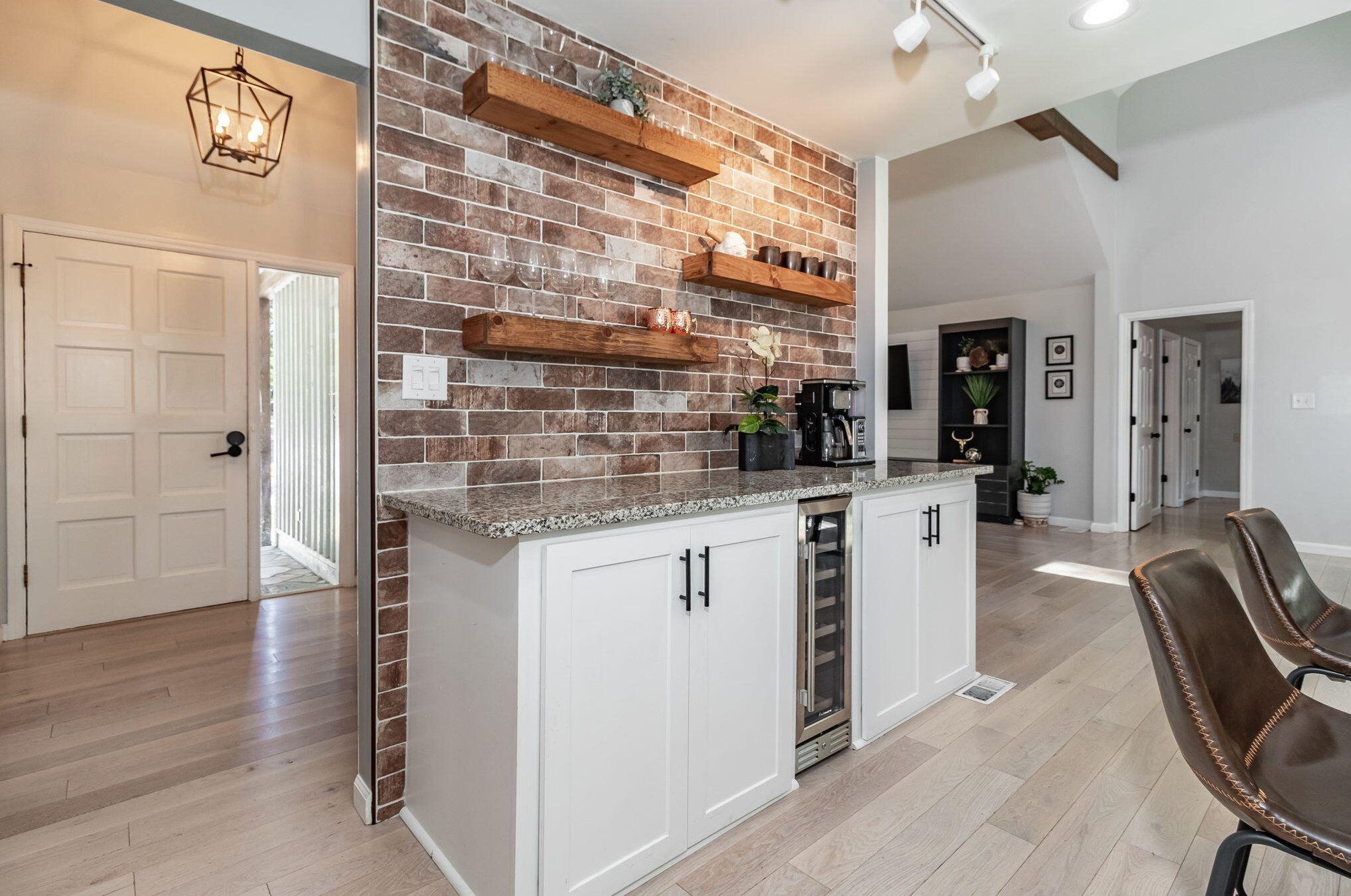 3016 Walton Way, Augusta GA 30909 exterior