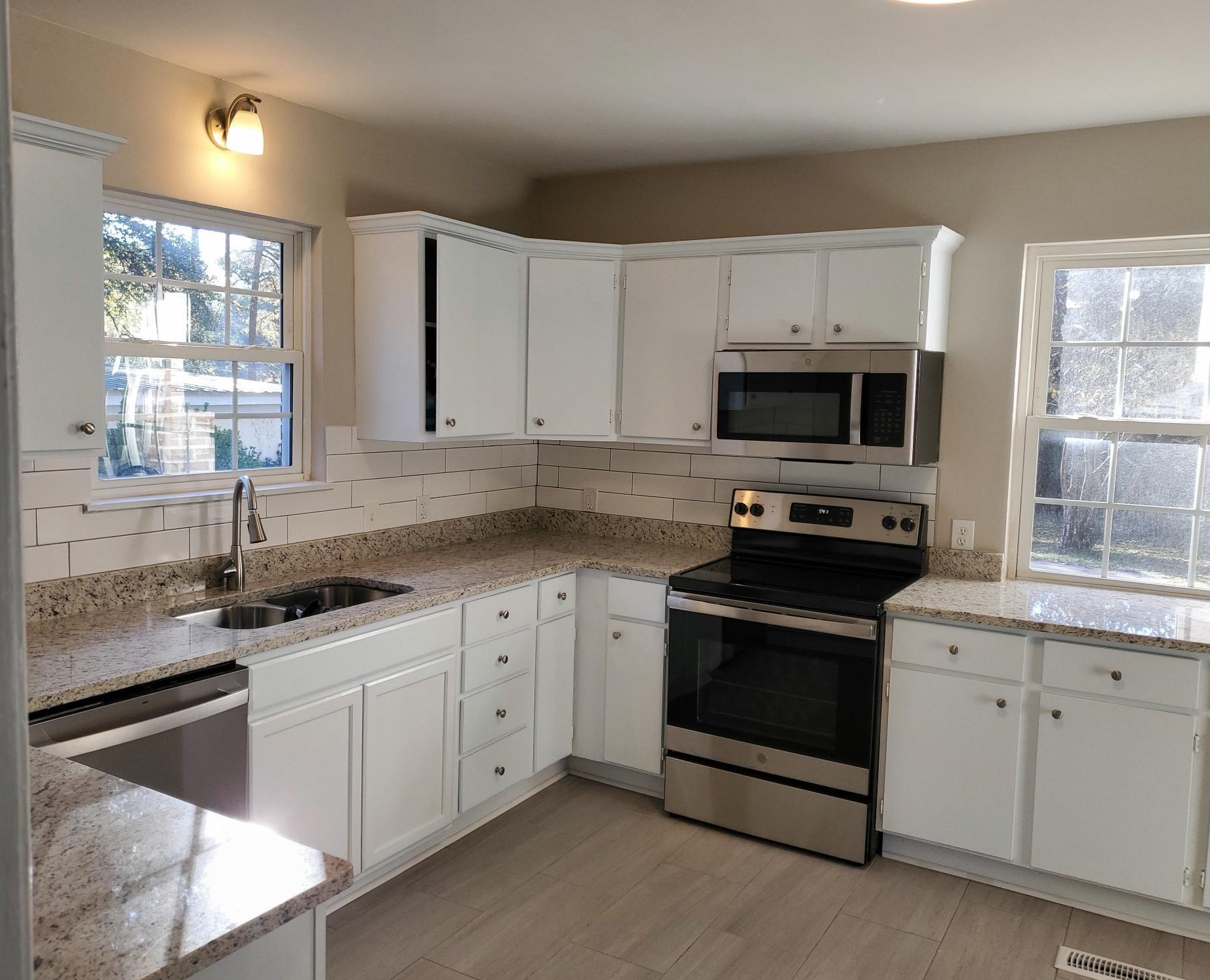 2706 Lakewood Dr, Augusta GA 30904-5240 exterior