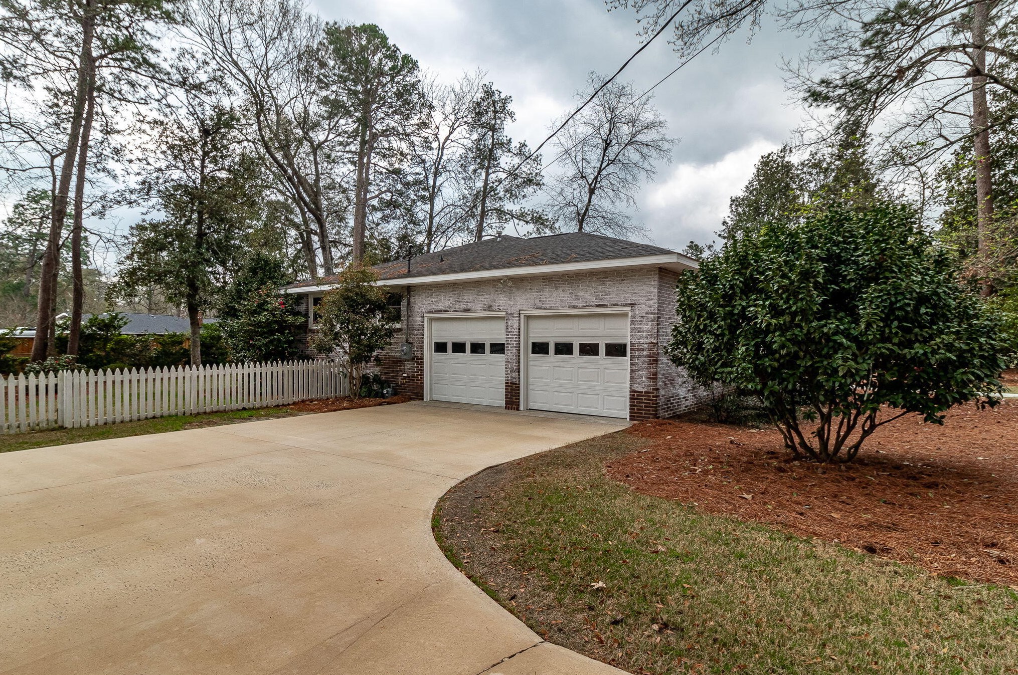 834 Magnolia St, Aiken SC  29801-4908 exterior