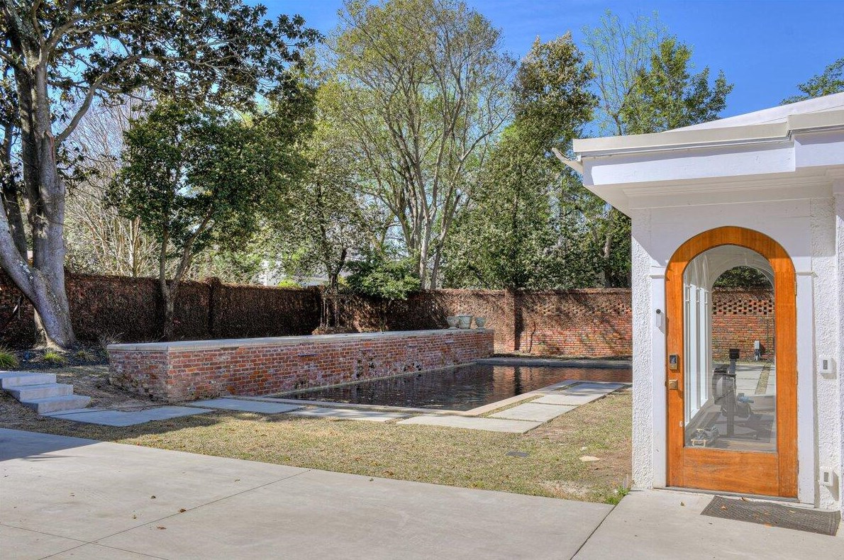 2818 Walton Way, Augusta GA 30909-5214 exterior