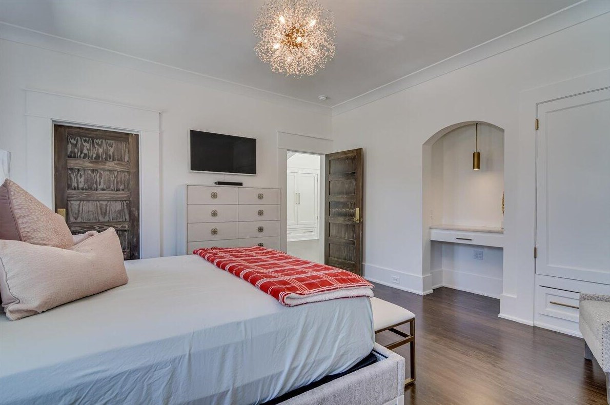 2818 Walton Way, Augusta GA 30909-5214 exterior