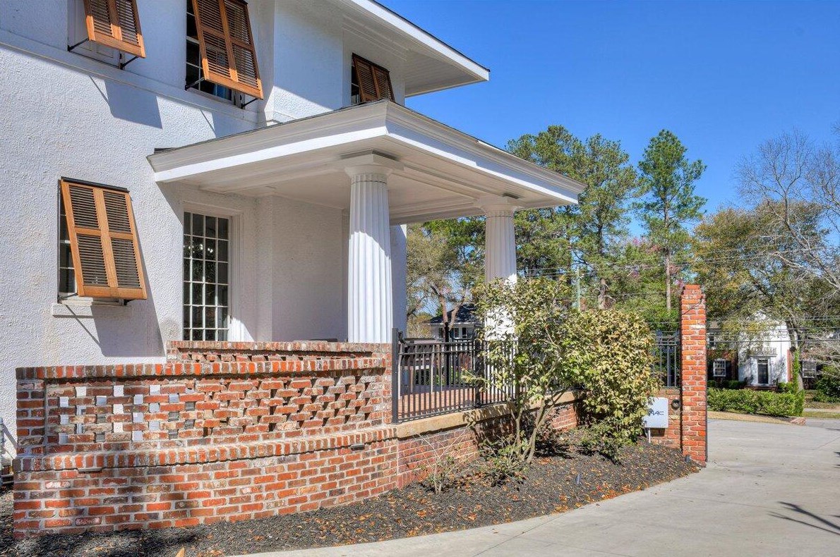 2818 Walton Way, Augusta GA 30909-5214 exterior