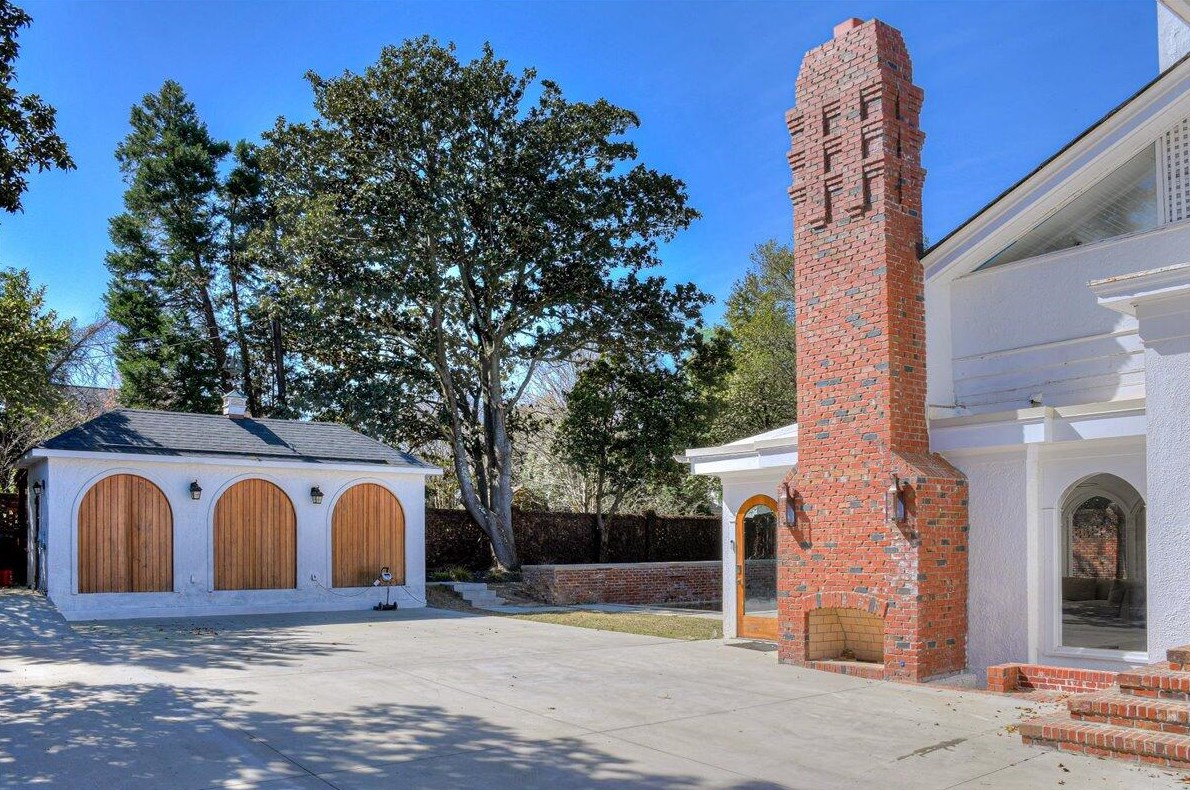 2818 Walton Way, Augusta GA 30909-5214 exterior