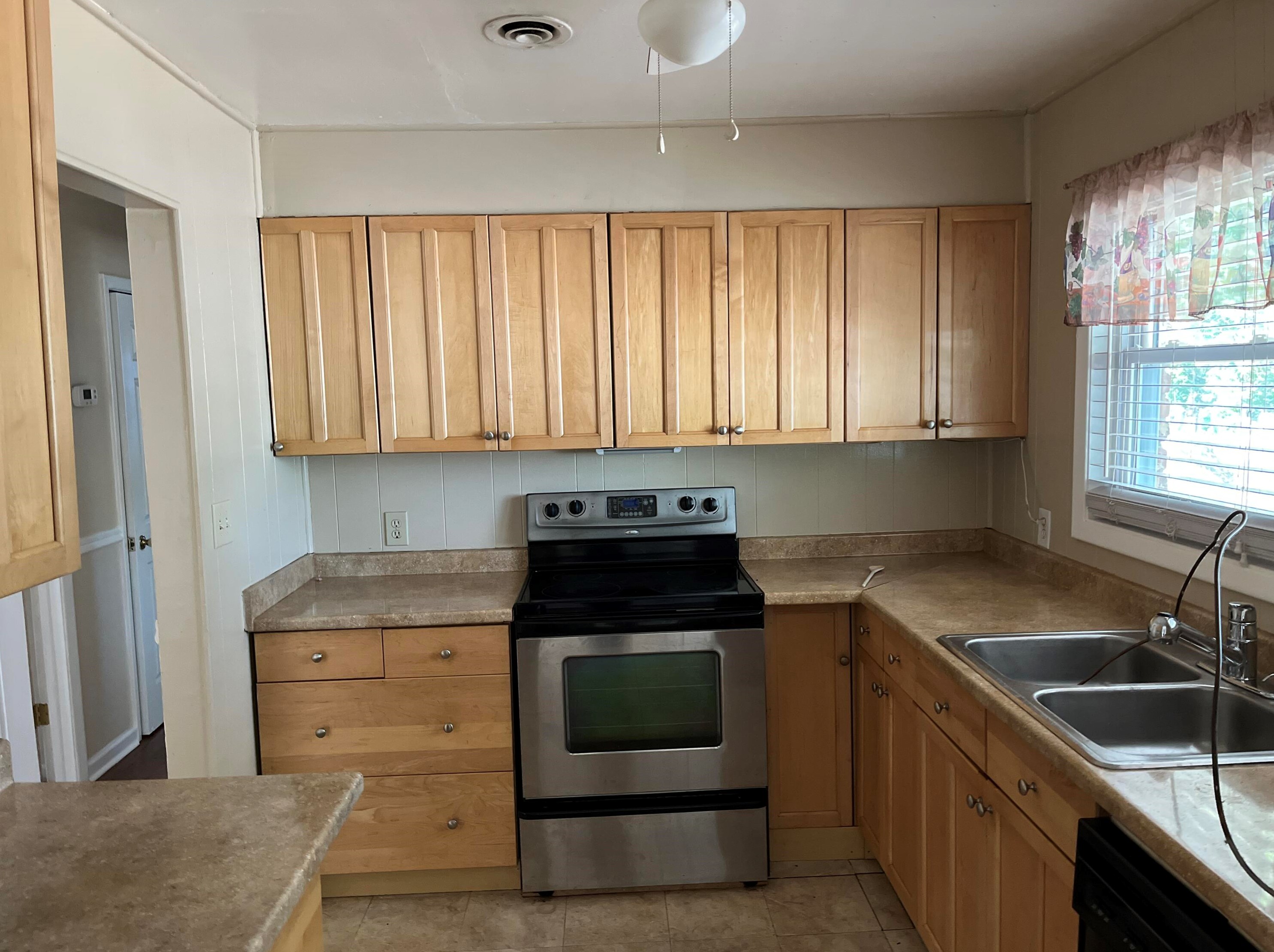 1425 Ridgewood Dr, Augusta GA  30909-2807 exterior