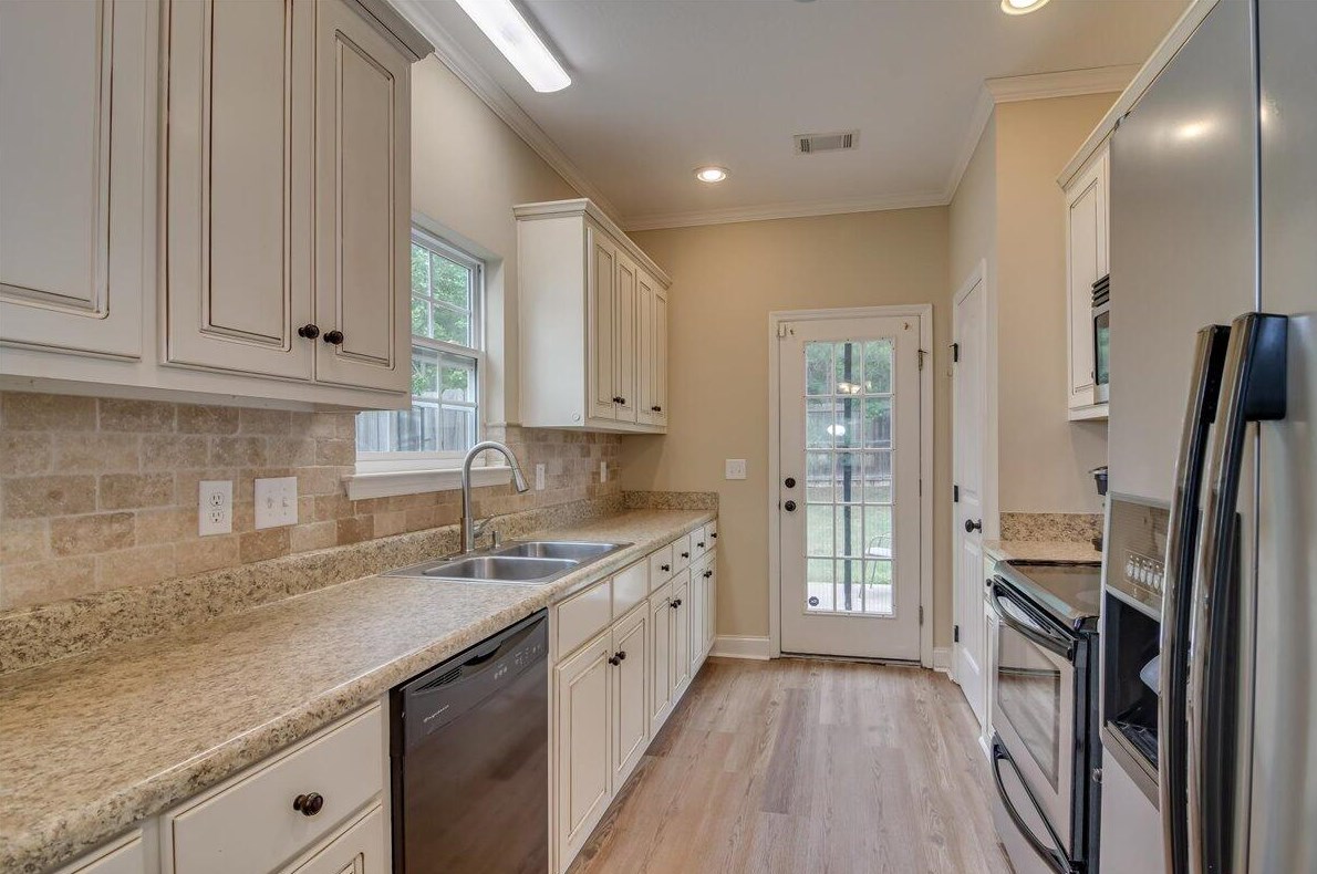 1443 Collins Dr, Augusta GA  30907-9769 exterior