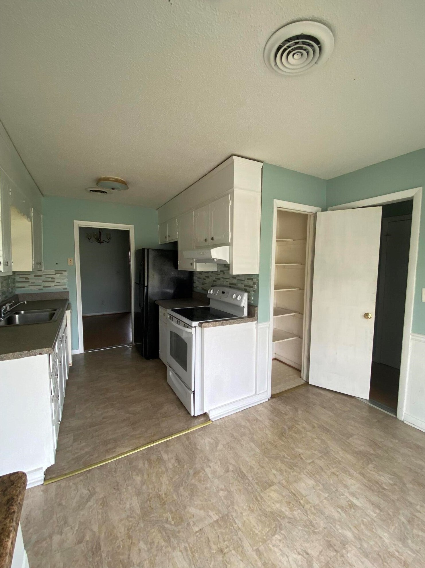 2832 Glenn Hills Cir, Augusta GA  30906-3214 exterior