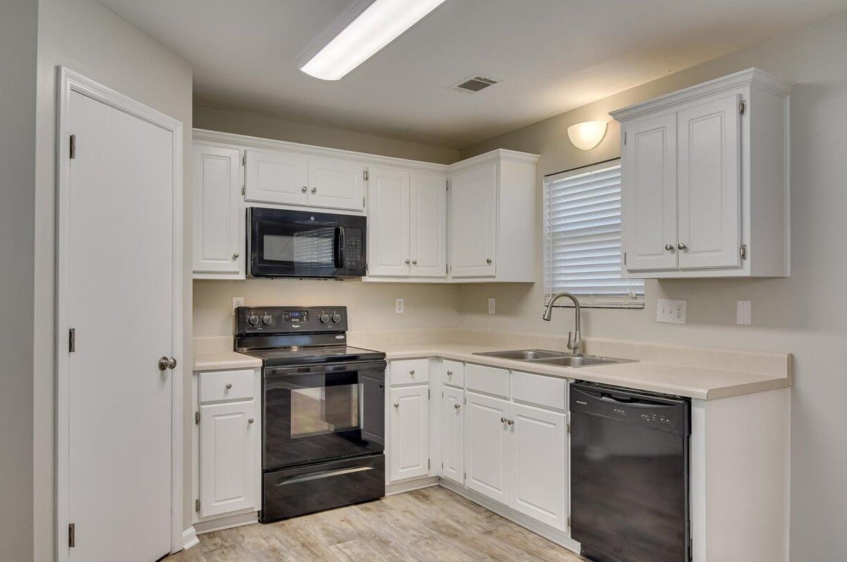 2527 Smoketree Rd, Augusta GA 30906-5976 exterior