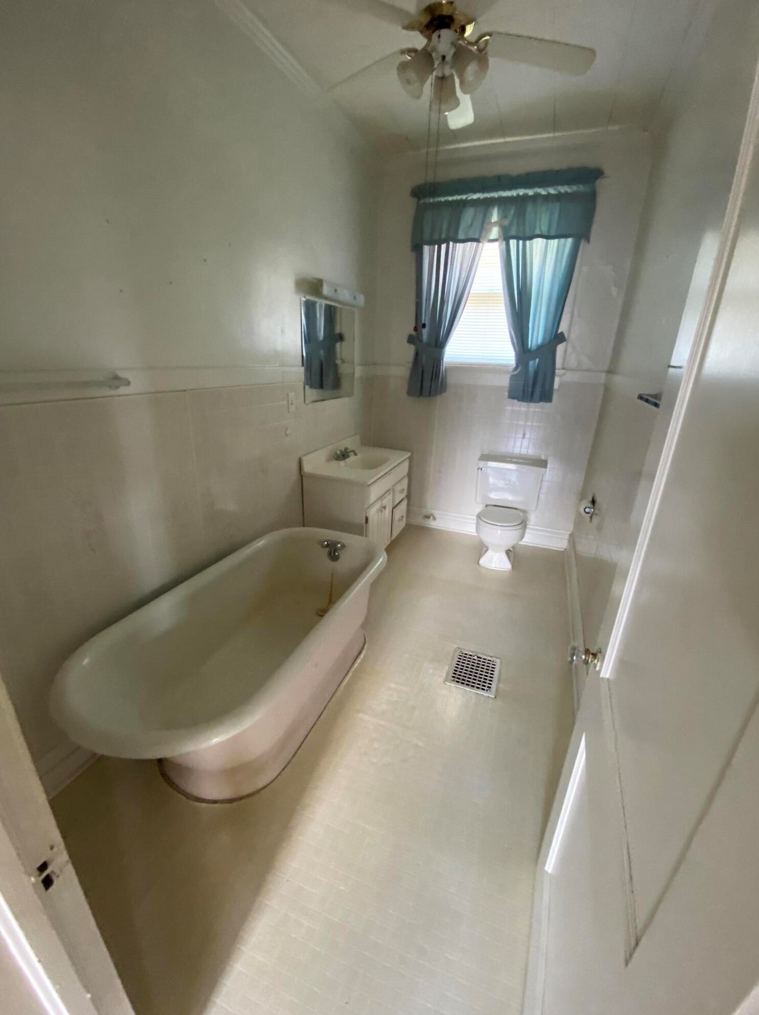 927 Russell St, Augusta GA 30904-4162 exterior