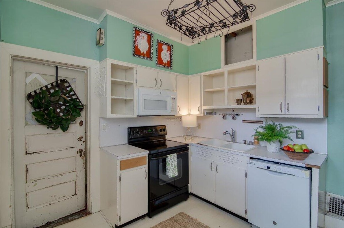 2002 Bransford Ave, Augusta GA 30904-4110 exterior