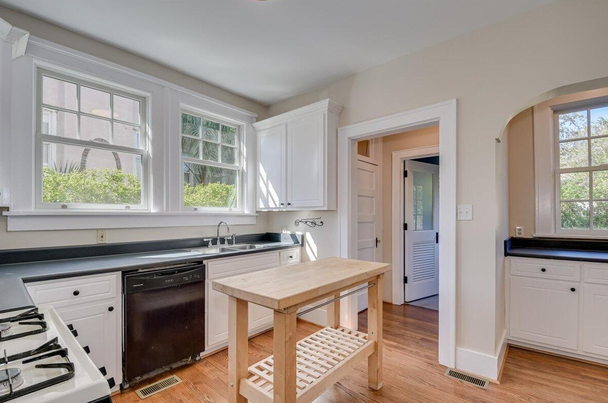 929 Heard Ave, Augusta GA  30904-4113 exterior