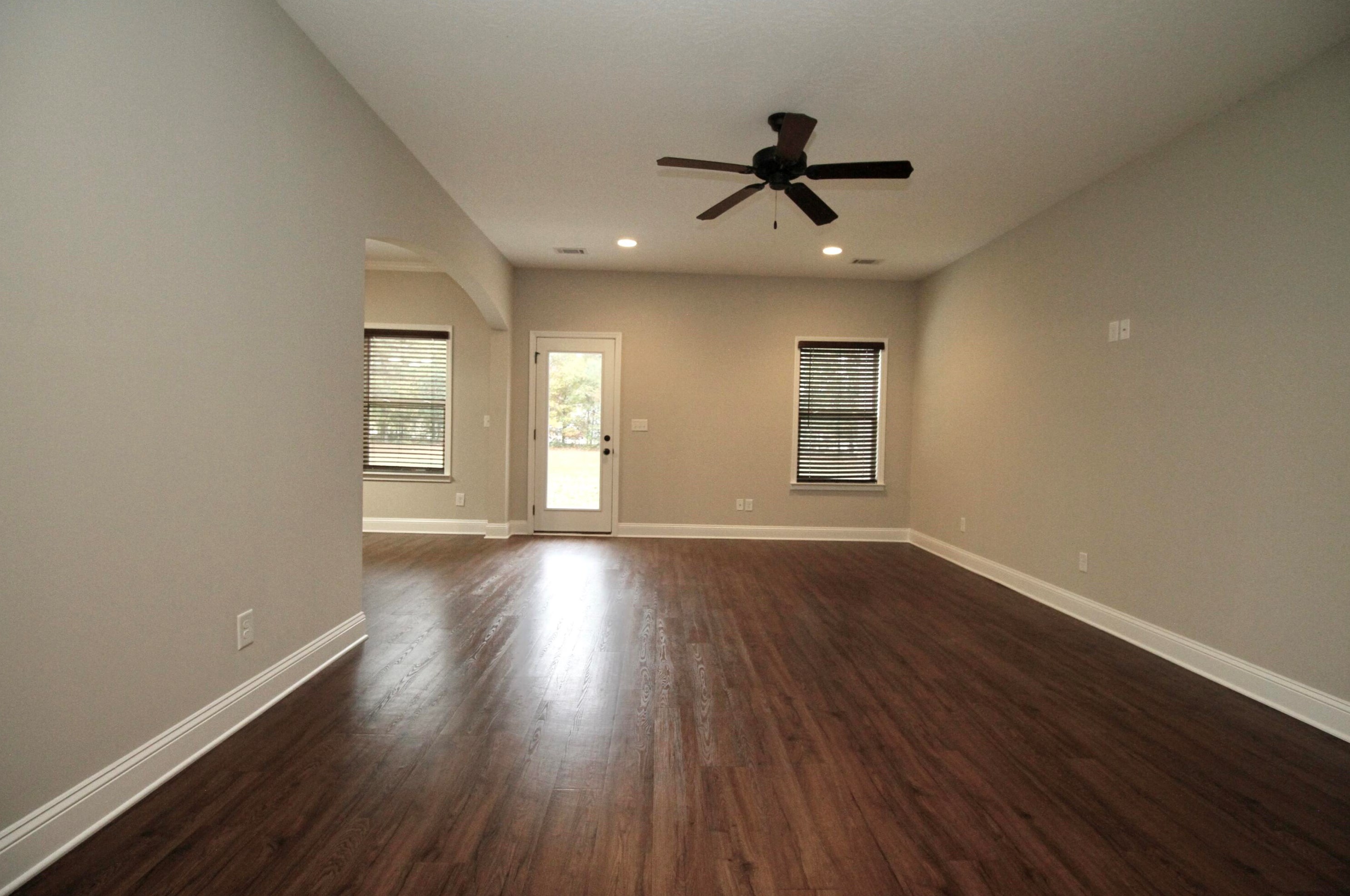 887 Coronet Dr, North Augusta SC  29860-8320 exterior