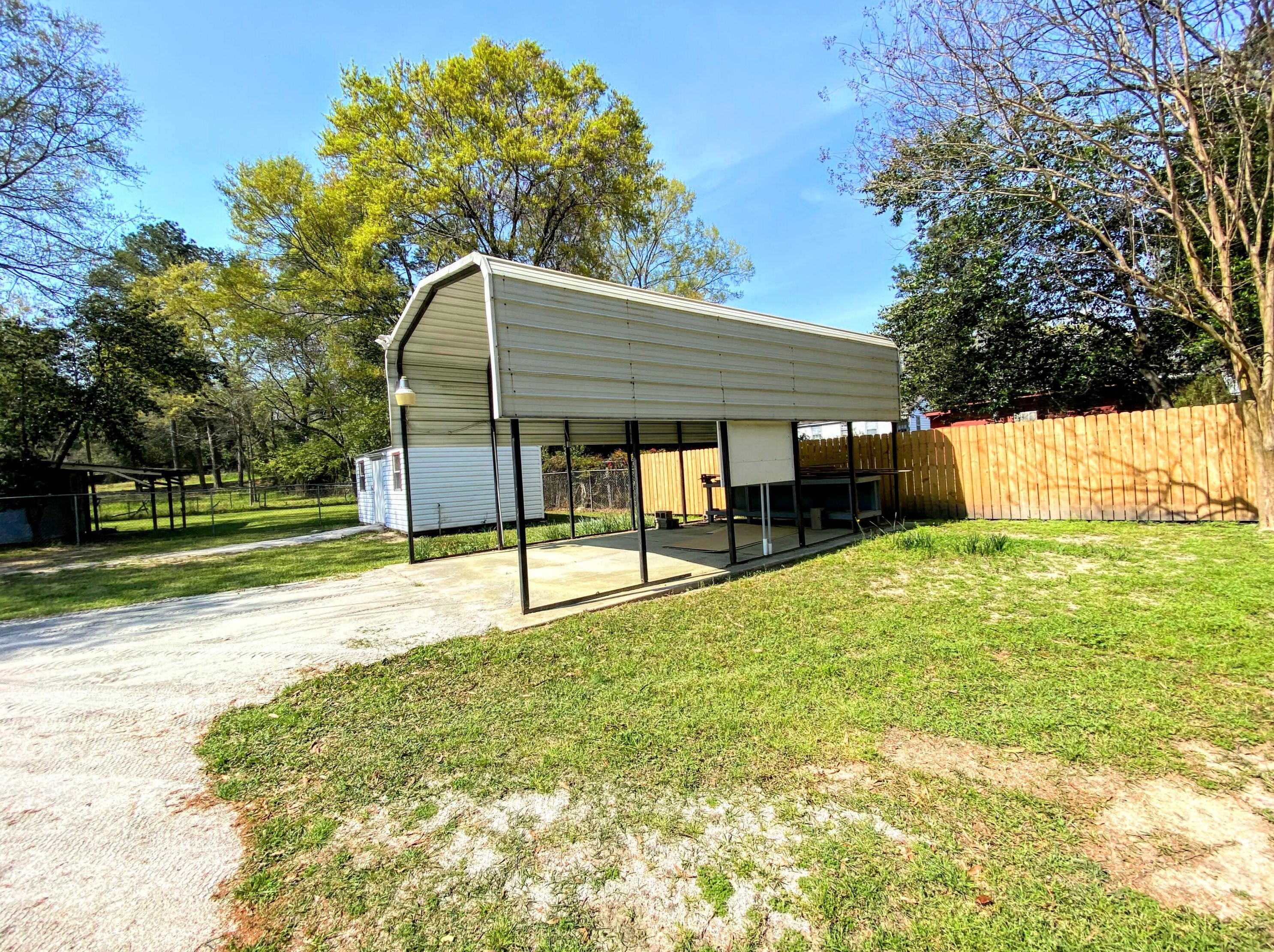 2217 Martin Rd, Augusta GA 30906-2825 exterior