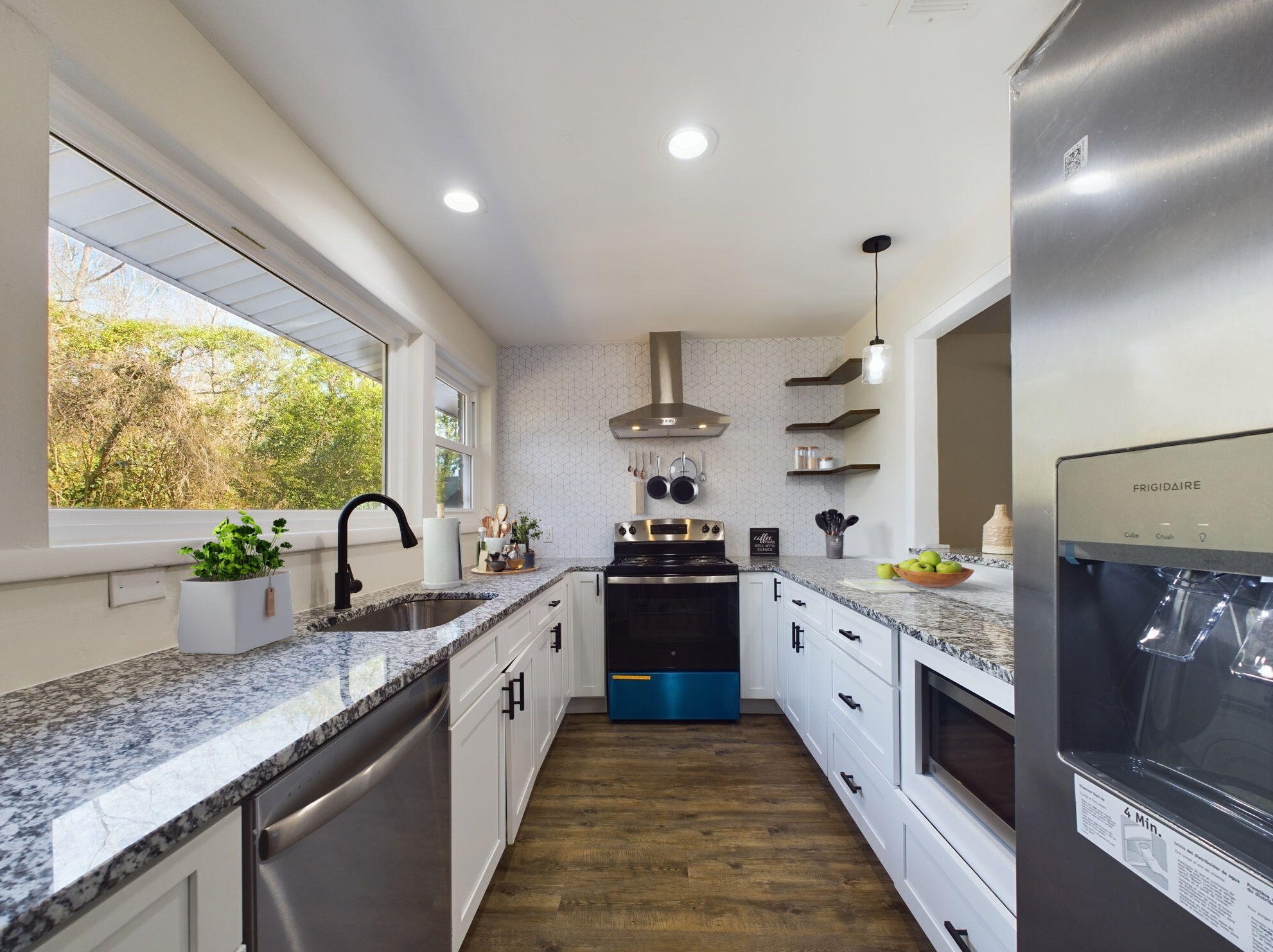 3341 Oakridge Dr, Augusta GA 30909-2437 exterior