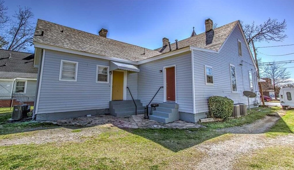 305 Walker St, Augusta GA  30901-6421 exterior