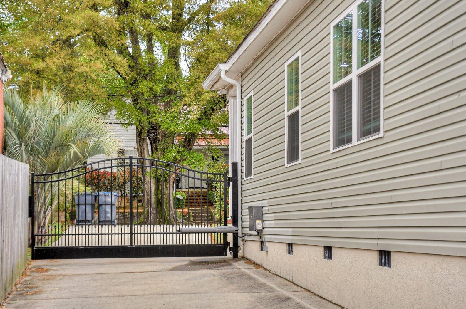 1104 Heard Ave, Augusta GA  30904-4134 exterior