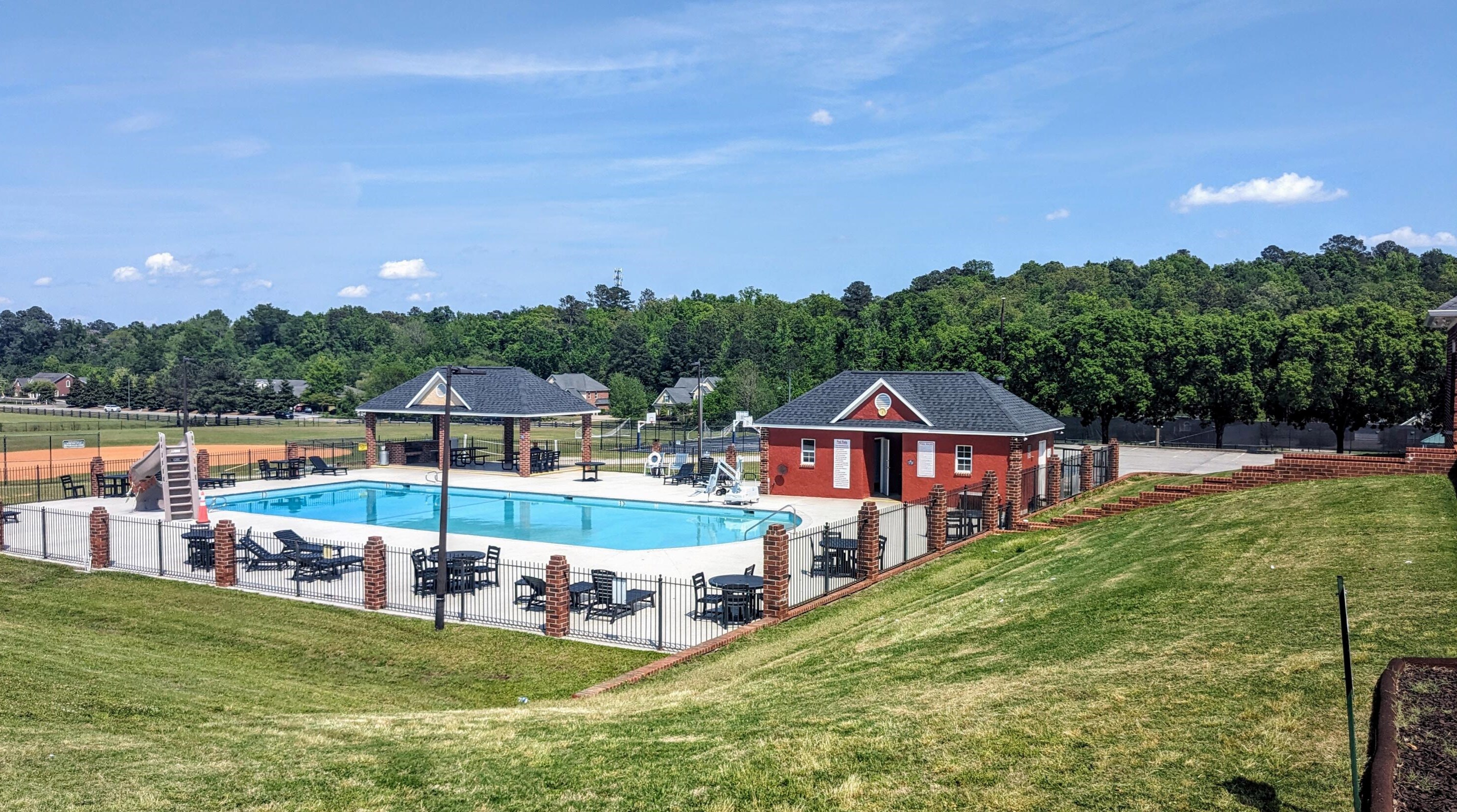 989 Windmill Pkwy, Evans GA  30809-6666 exterior