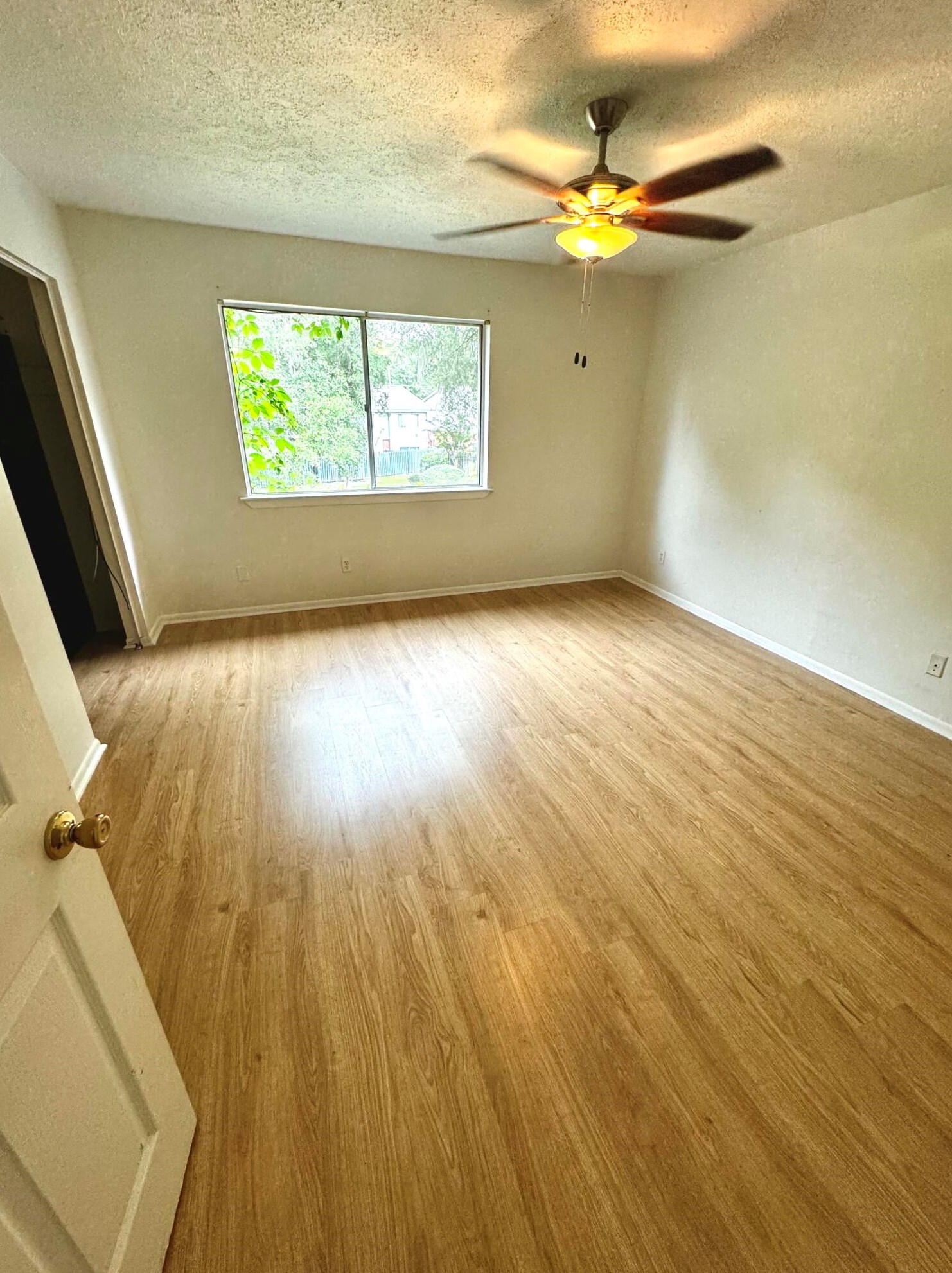 24 Knollwood Cir, Savannah GA  31419-1759 exterior